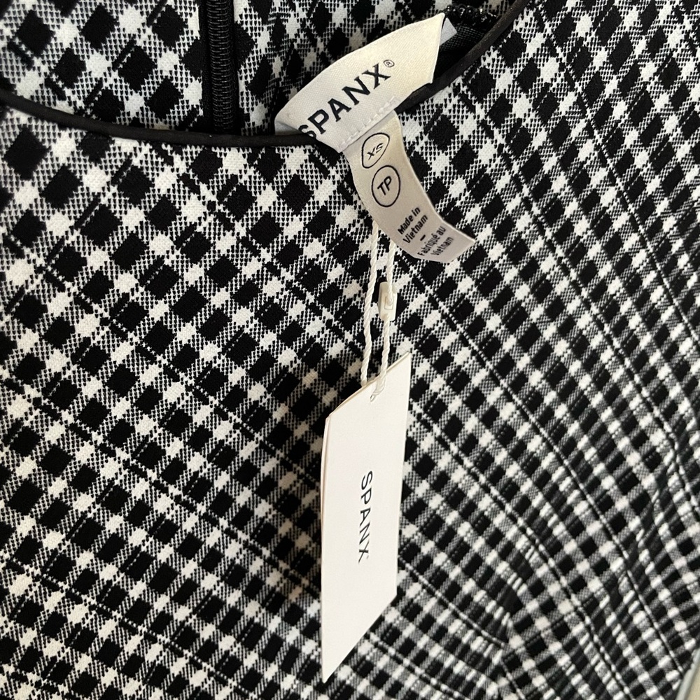 SPANX Gingham Mini Dress Black White Size XS Old Money Preppy Clean Girl Classic - Picture 7 of 8
